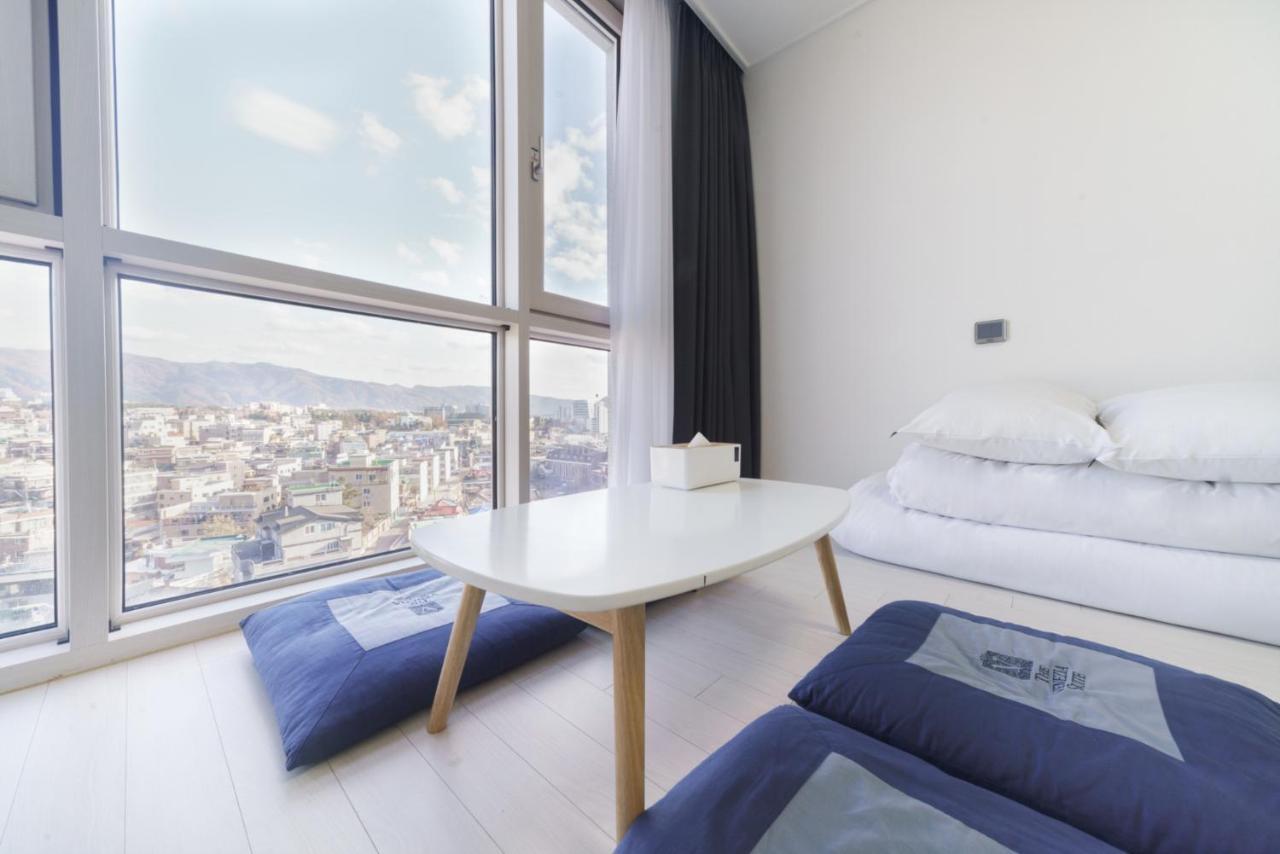 The Venezia Suite Hotel Chuncheon Bagian luar foto